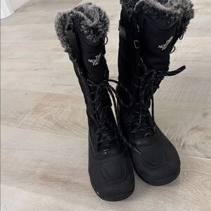 The North Face Women's Black Fur-Lined Winter Boots